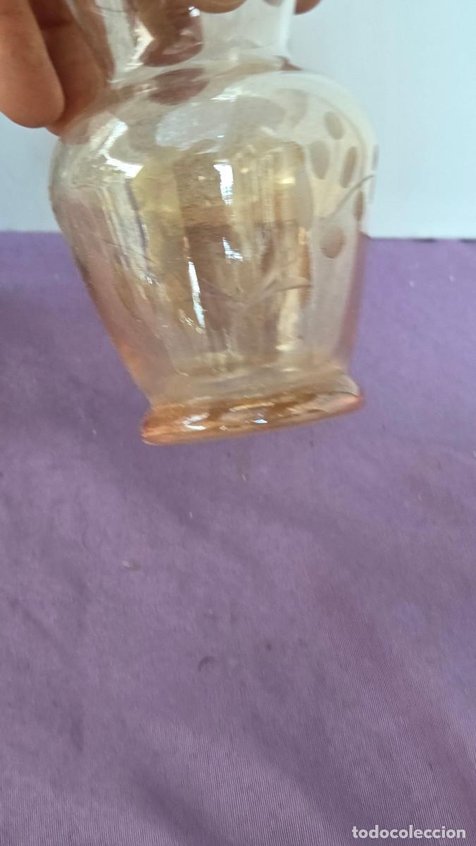 Antig&uuml;edades: jarron de cristal marron - Foto 3