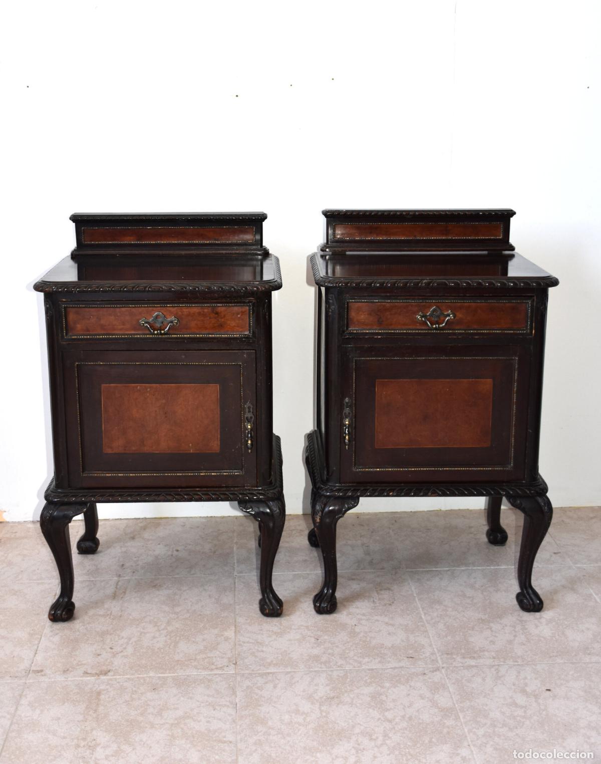 Antiques: Pareja de mesillas patas Chippendale
