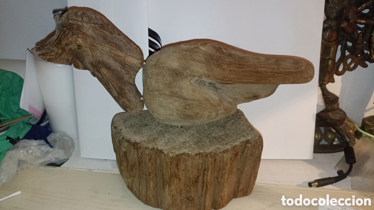 Antig&uuml;edades: escultura de pato abstracto tallada a mano en madera natural 30/25/15