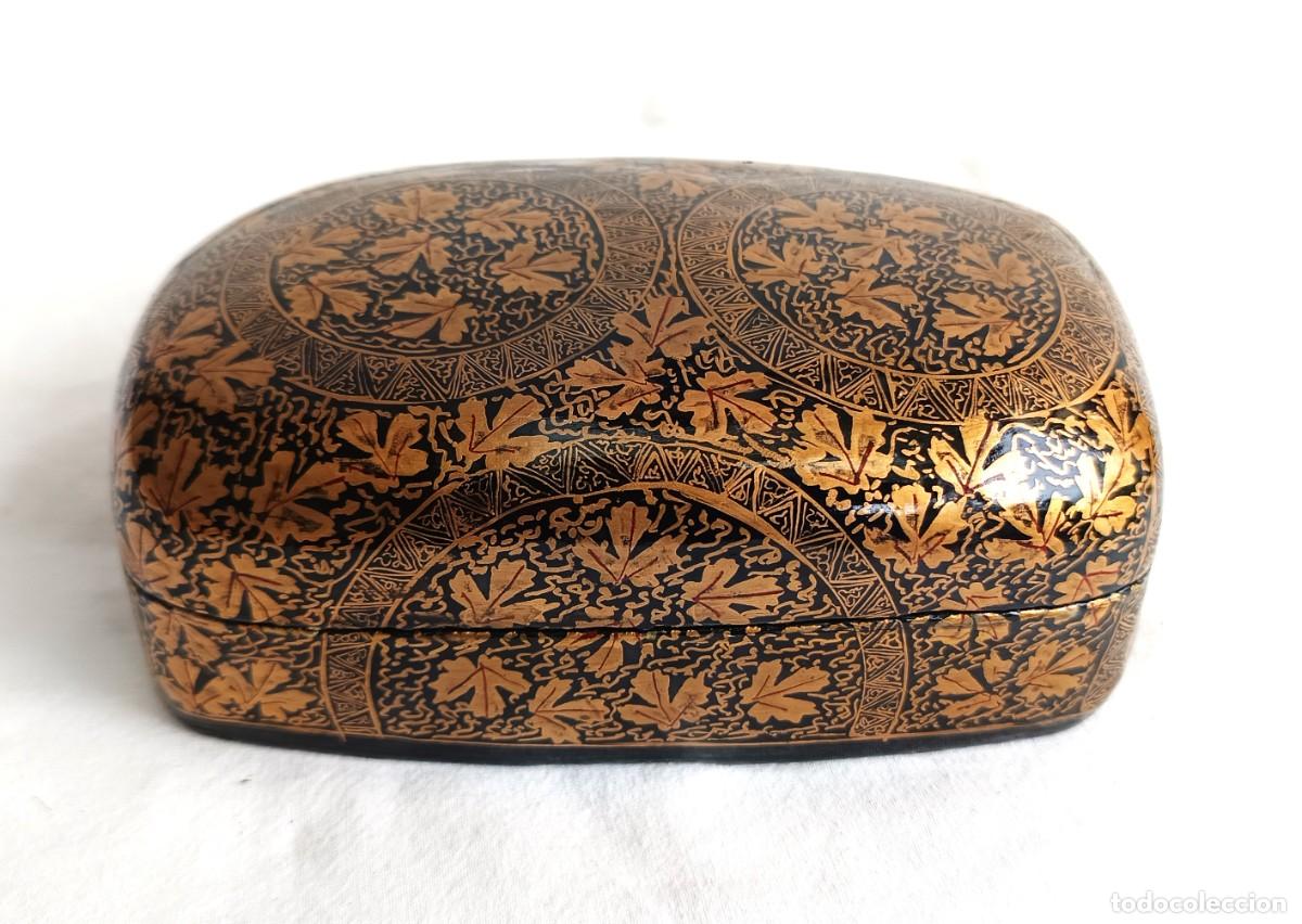 Antig&uuml;edades: Joyero - Sicomoro - Pintada a mano India - 1950-1960