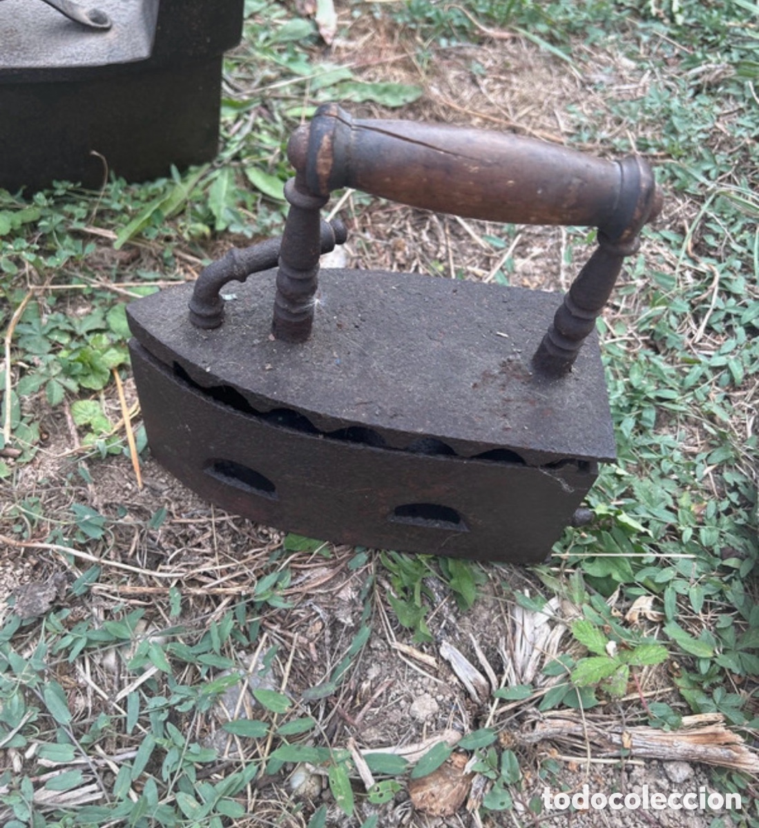 Antig&uuml;edades: Antigua plancha de carb&oacute;n