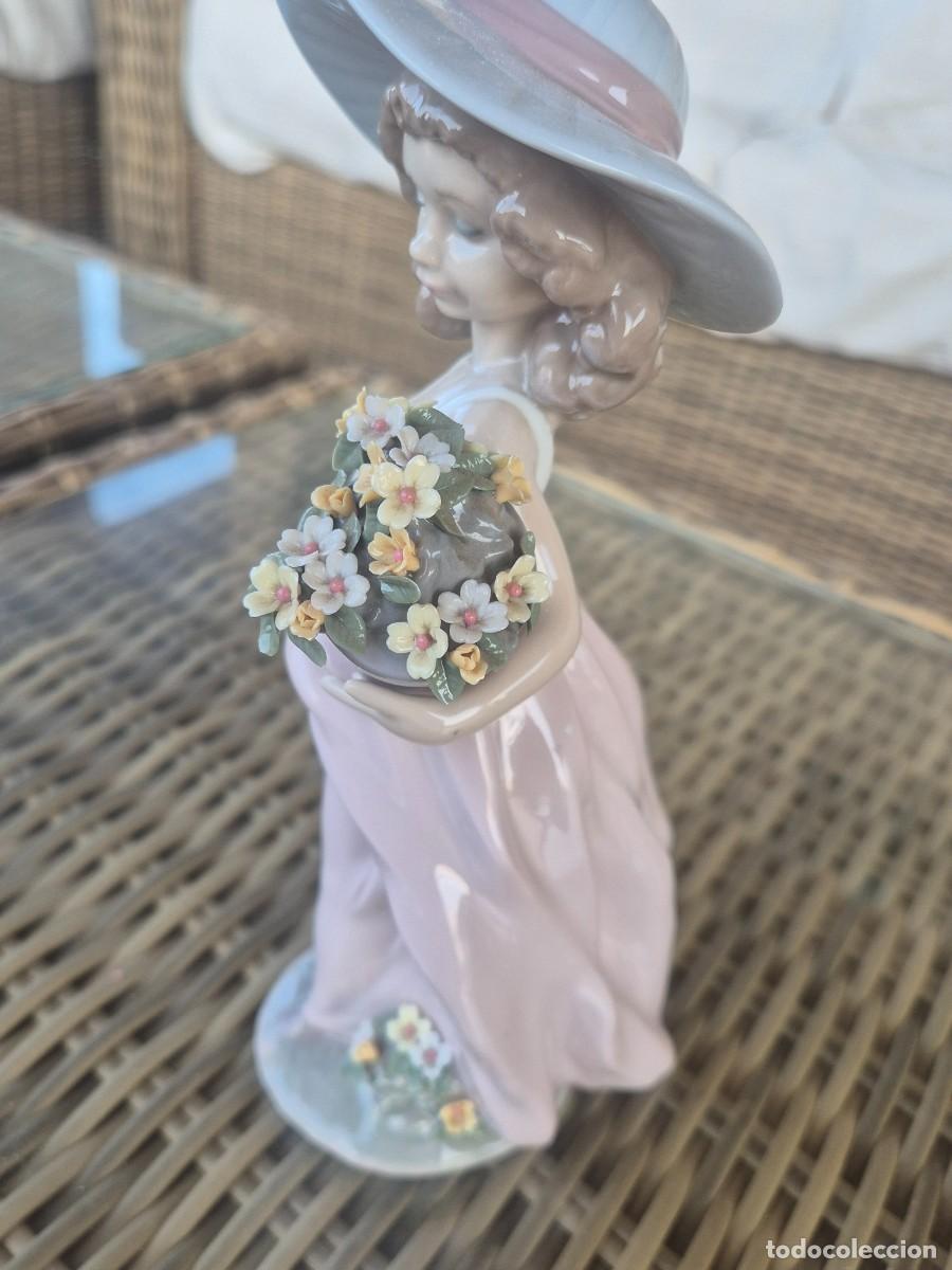 Antig&uuml;edades: Lladr&oacute;. Ni&ntilde;a jardinera. - Foto 2
