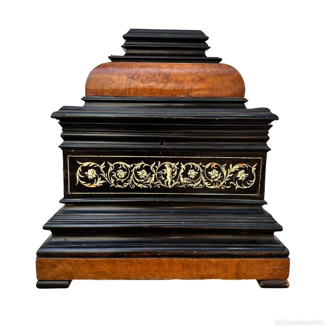Antig&uuml;edades: Cofre / Joyero, madera ebonizada, chapa de ra&iacute;z y hueso, s. XIX - Belfort, Alemania