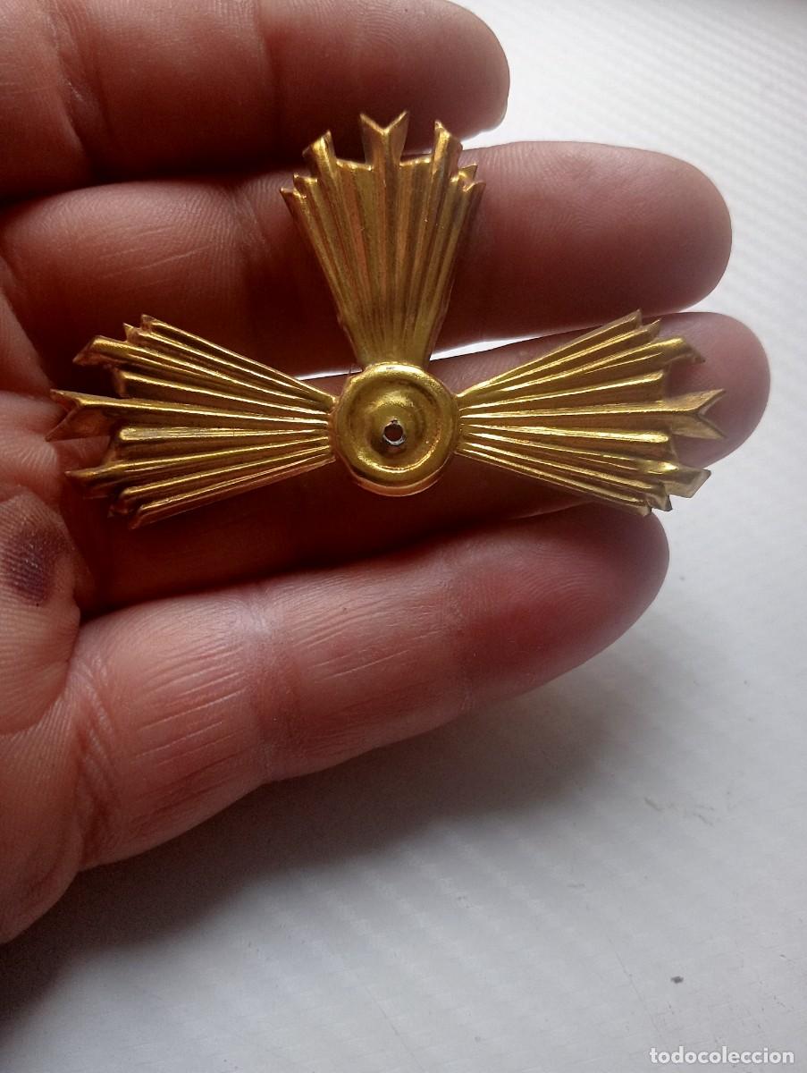 Antig&uuml;edades: DESTELLO , POTENCIA RELIGIOSA PARA CRISTO RESUCITADO , AUREOLA , CORONA DE SANTO ,RAFAGA, DE LAT&Oacute;N