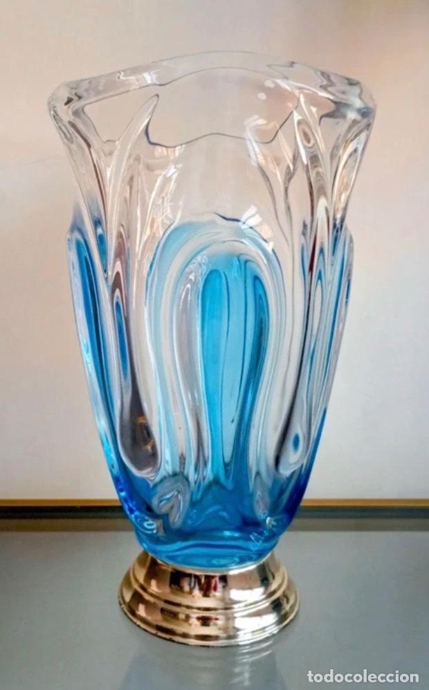 Antig&uuml;edades: jarr&oacute;n de cristal prensado modelo &rdquo;Royal Symphony&rdquo; en azul y transparente