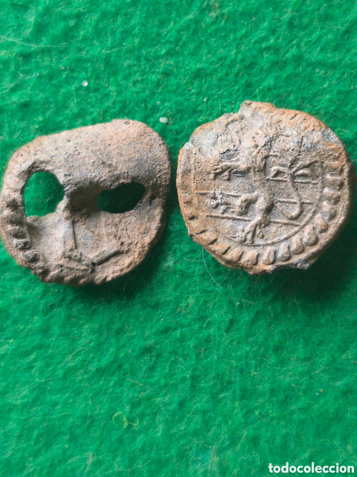 Antig&uuml;edades: Marchamo plomo precinto medieval