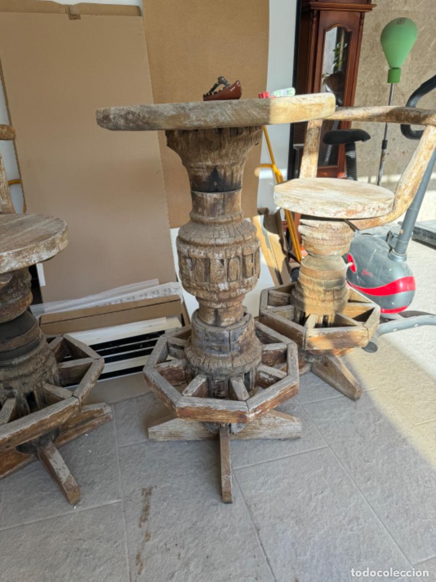 Antig&uuml;edades: Juego de mesa y sillas antiguas