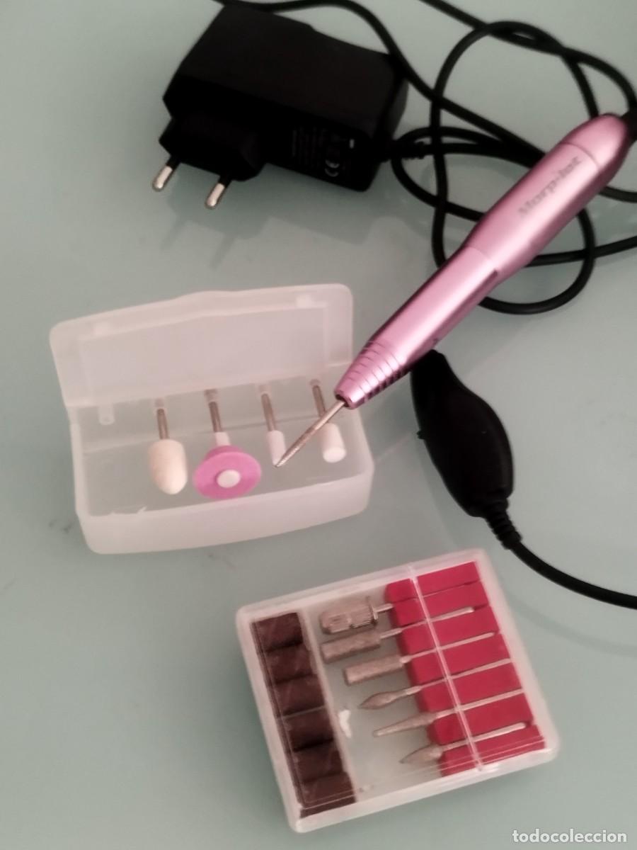 Antig&uuml;edades: Lima el&eacute;ctrica de u&ntilde;as o torno el&eacute;ctrico port&aacute;til para manicura y pedicura.