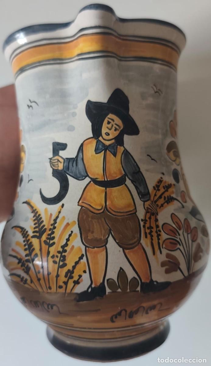 Antig&uuml;edades: Jarra cer&aacute;mica Talavera - Campesino con hoz y trigo
