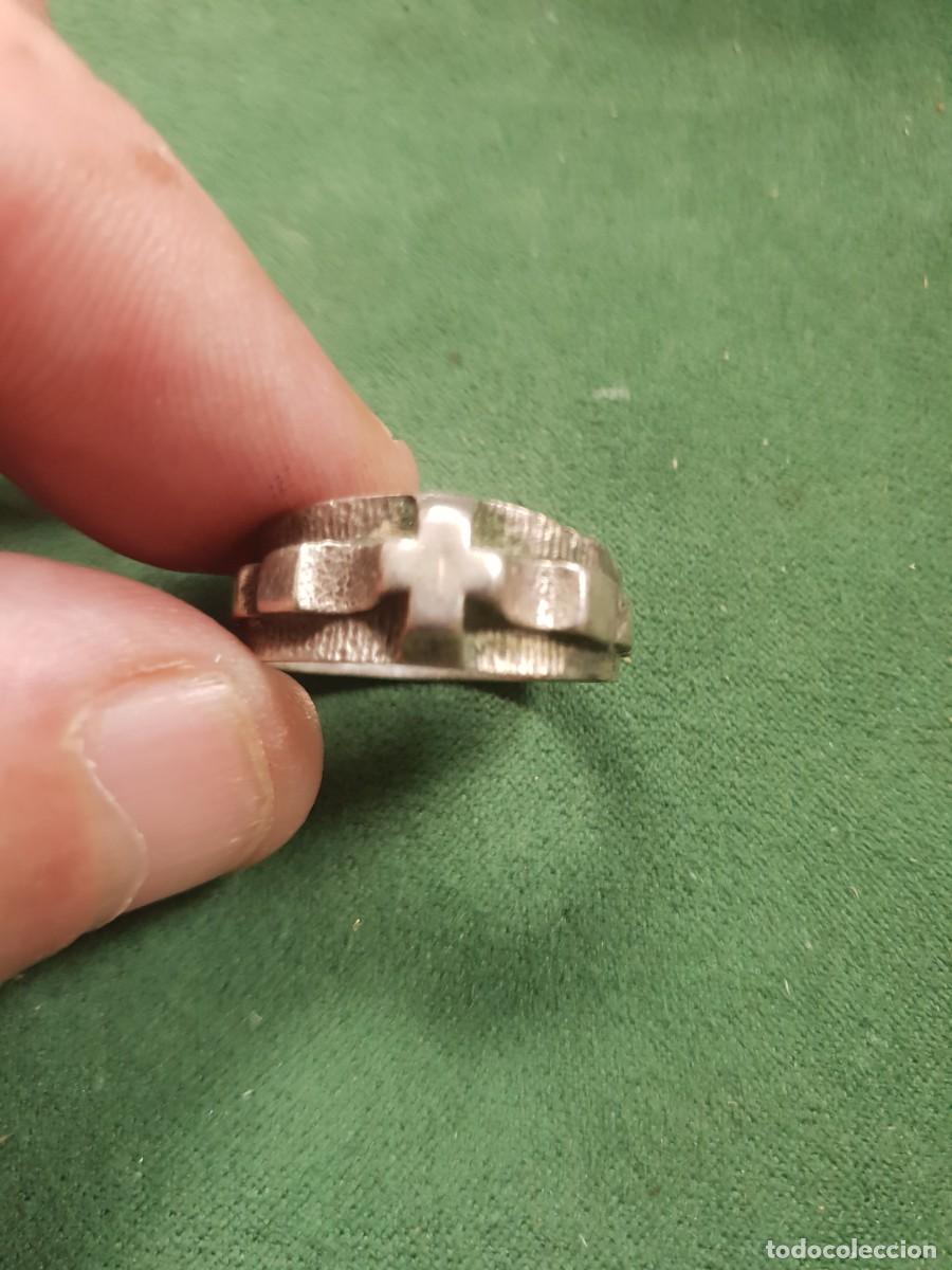 Antig&uuml;edades: Anillo de cura de plata ley
