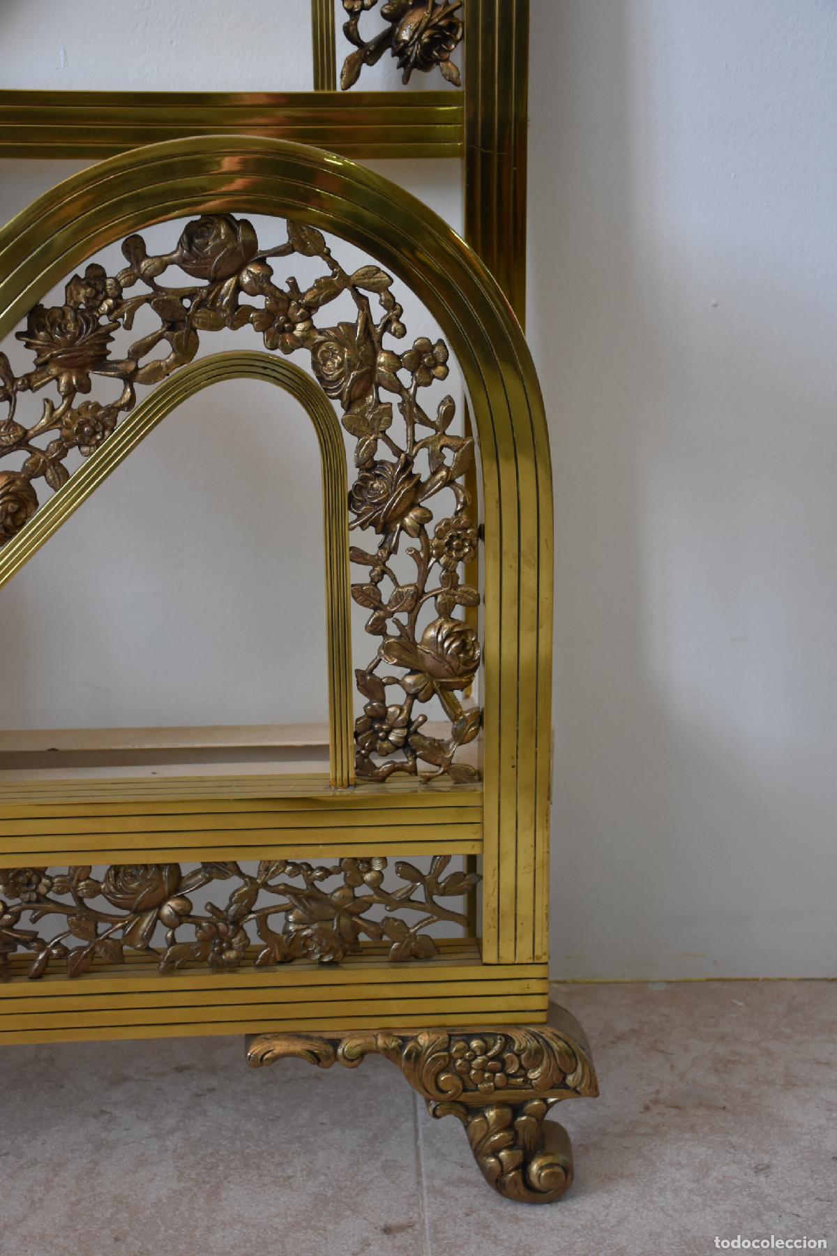 Antig&uuml;edades: Cama antigua de bronce con medallones - Foto 5