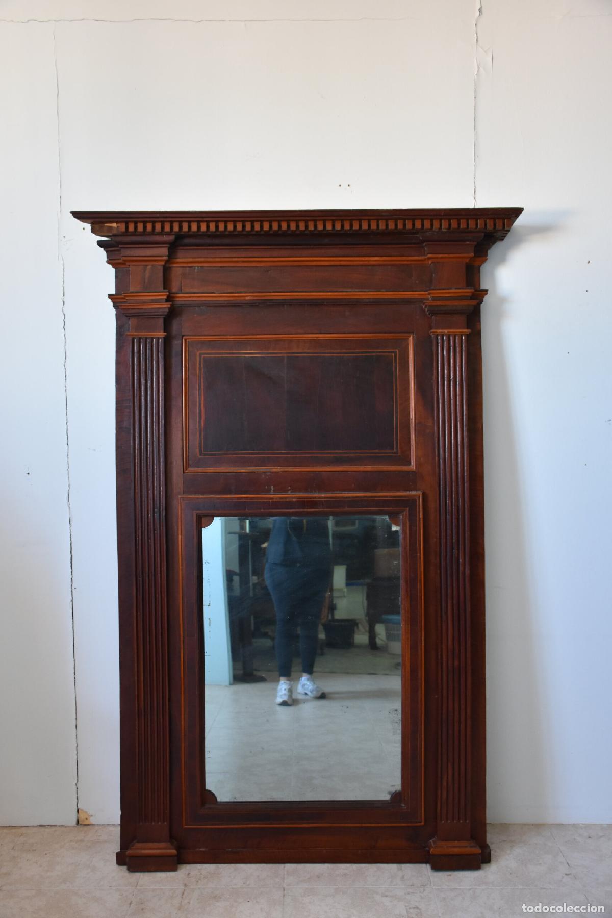 Antig&uuml;edades: Gran espejo de madera columnas acanaladas