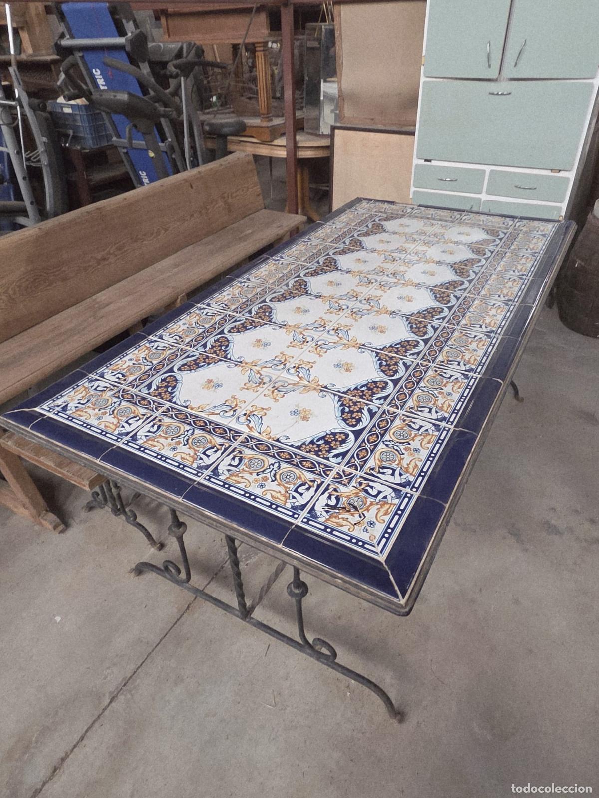 Antig&uuml;edades: Mesa de hierro y azulejos de ceramica - Foto 2