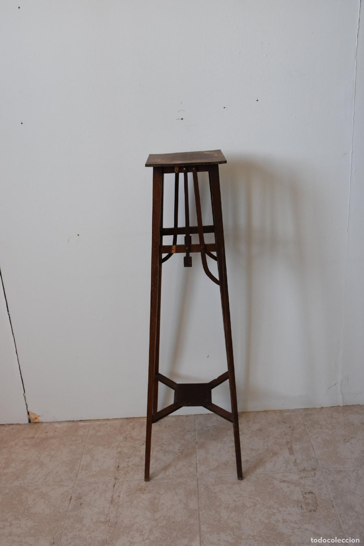 Antiquit&eacute;s: Macetero o pedestal Art Nouveau