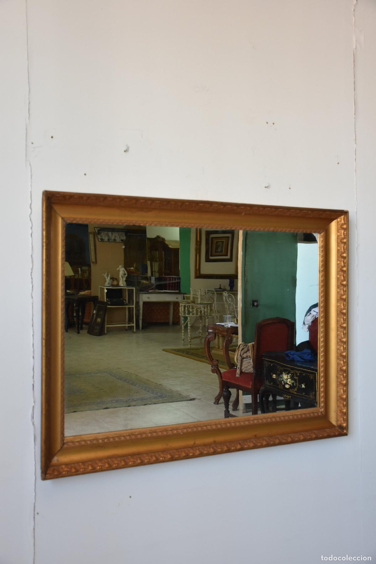 Antig&uuml;edades: Espejo antiguo rectangular con marco dorado - Foto 2