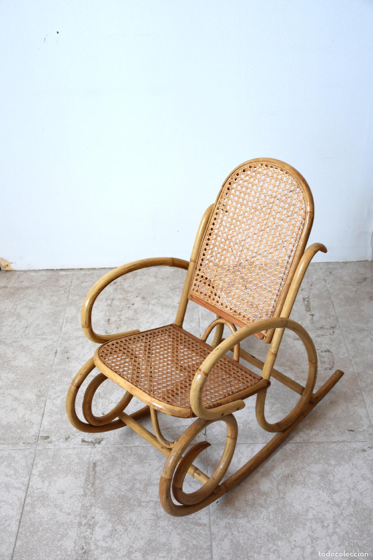 Antig&uuml;edades: Mecedora de bambu y rejilla estilo Thonet - Foto 3