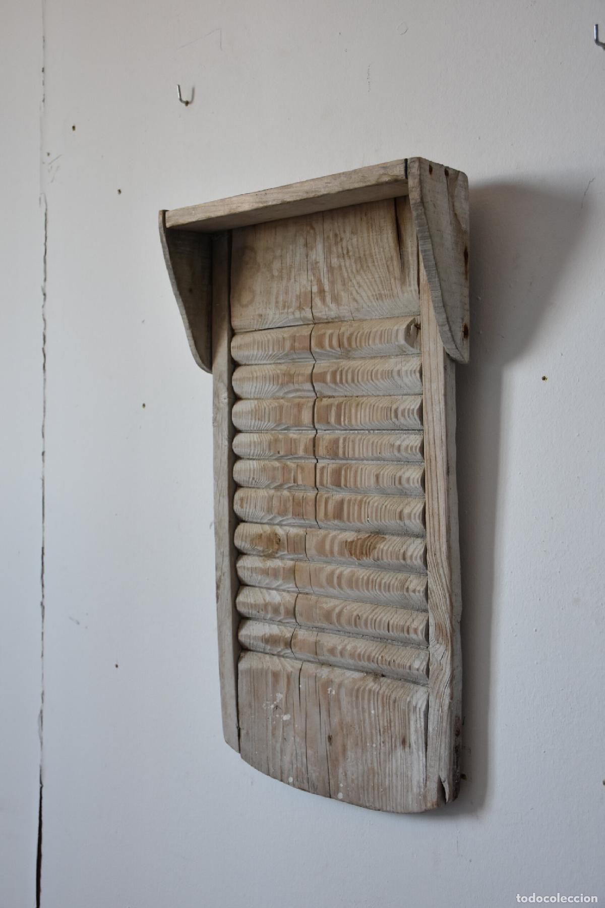 Antig&uuml;edades: Antigua tabla de lavar de madera rustica - Foto 2