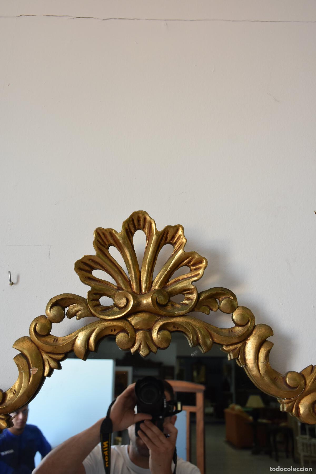 Antig&uuml;edades: Espejo copete tallado copete oro - Foto 2