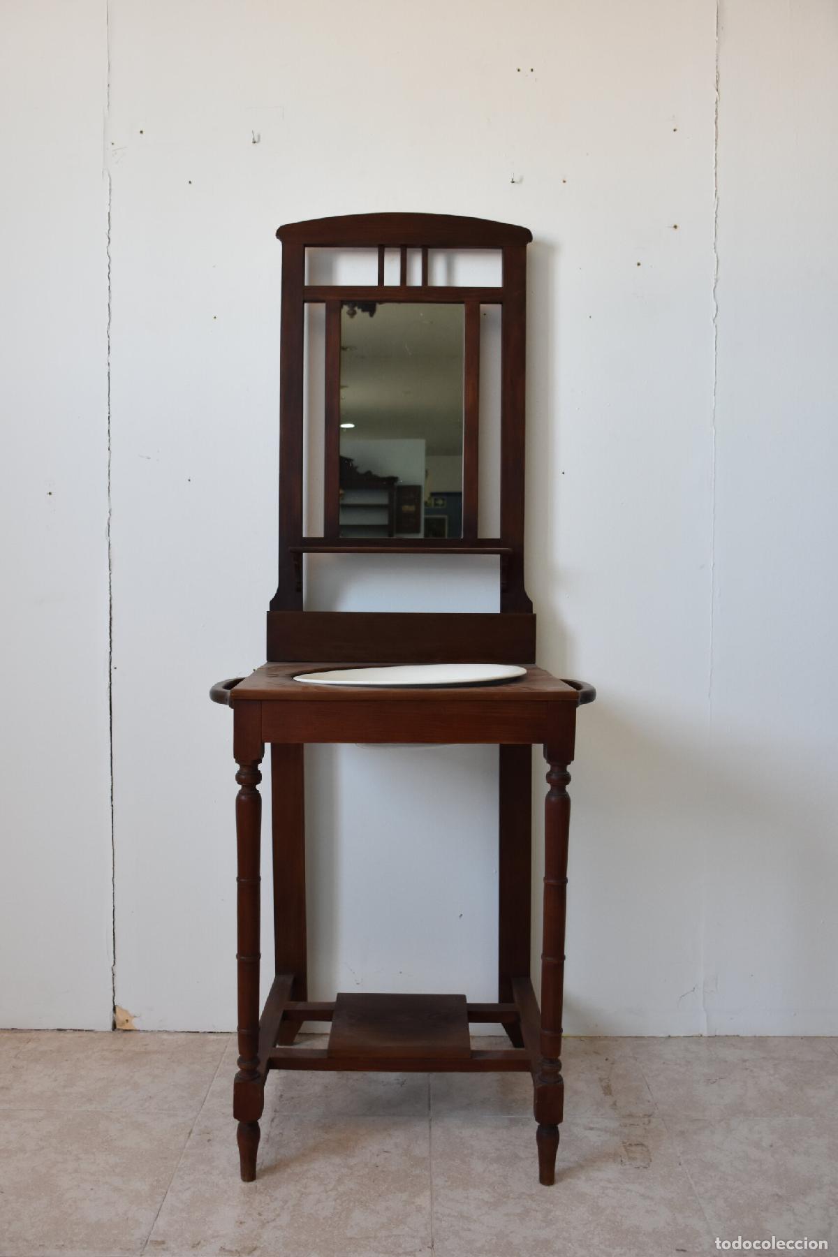 Antig&uuml;edades: Palanganero antiguo de madera - Foto 1