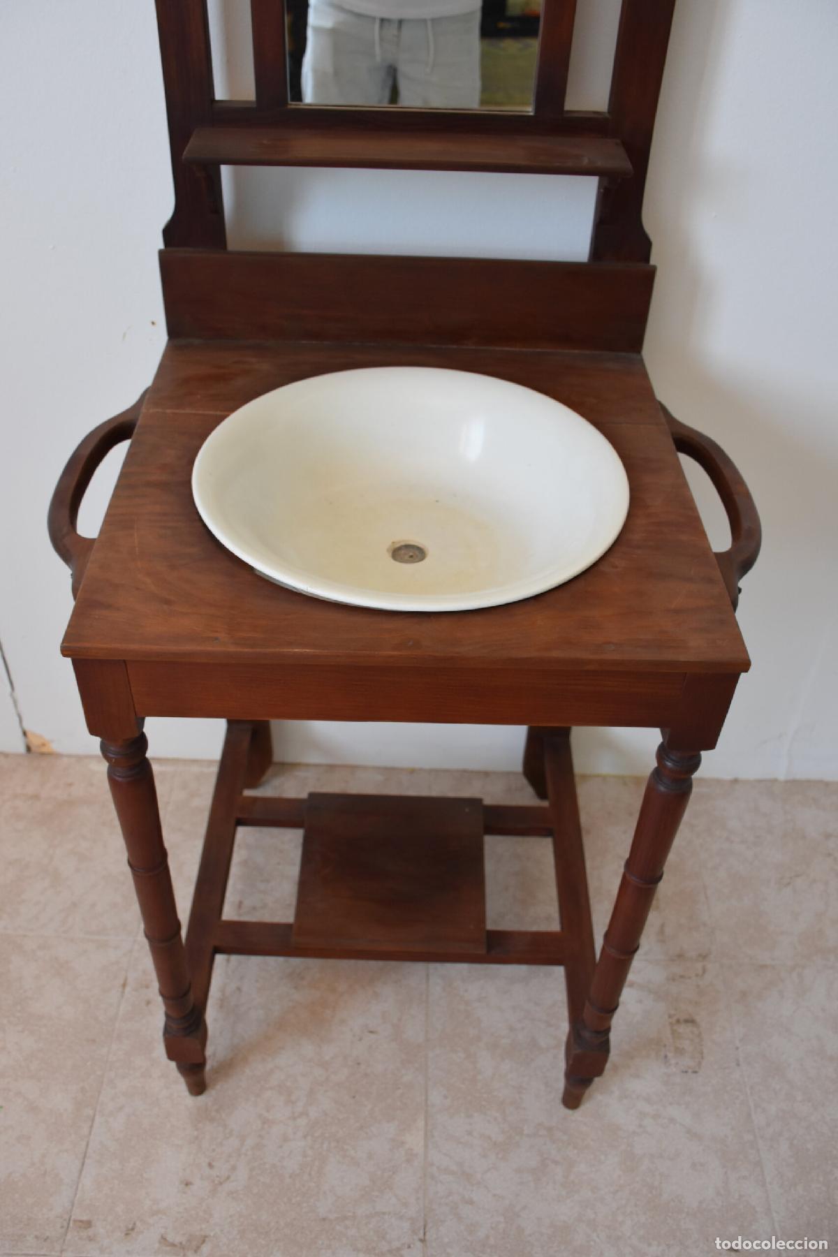 Antig&uuml;edades: Palanganero antiguo de madera - Foto 2