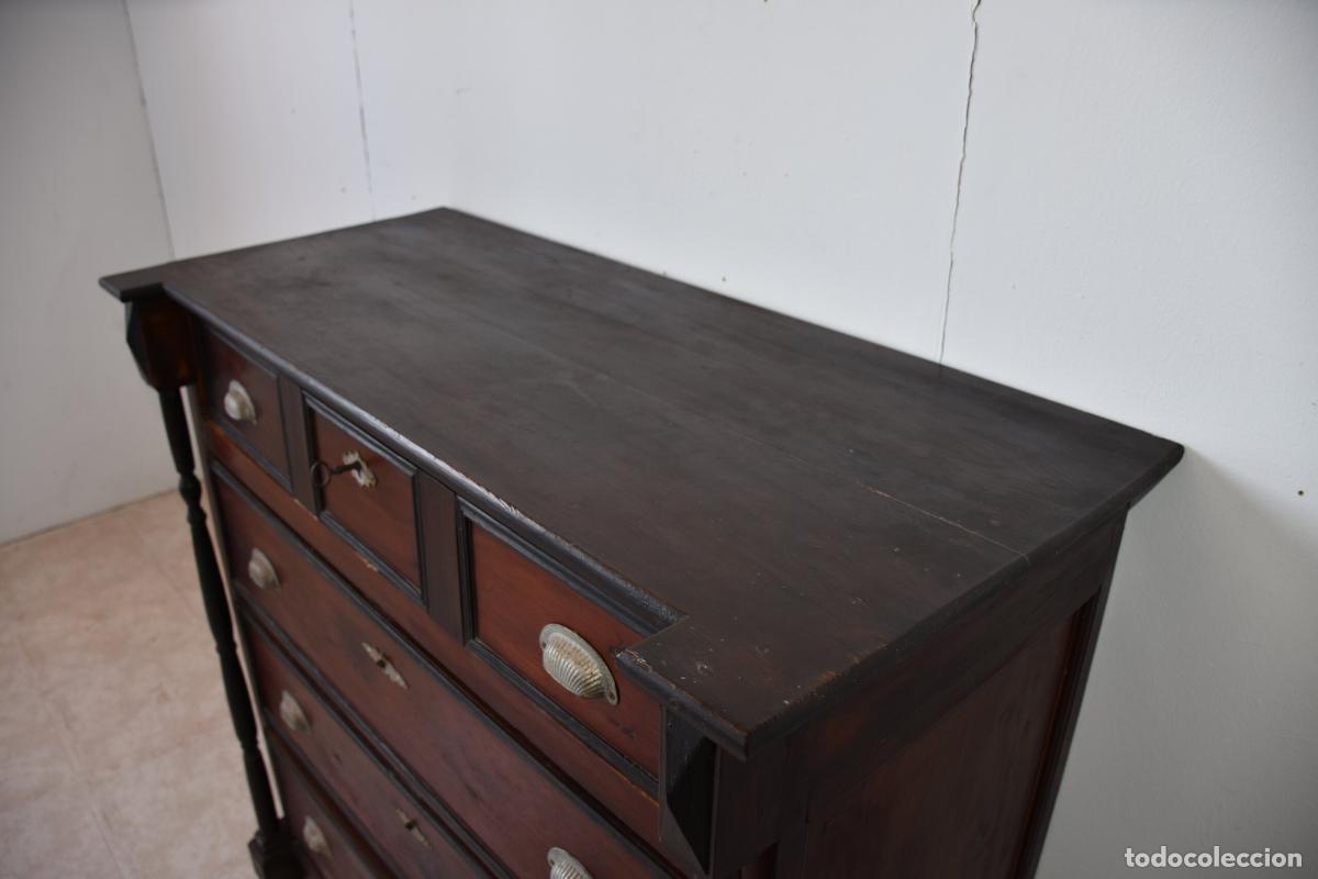 Antig&uuml;edades: Comoda antigua de madera con 4 cajones - Foto 3