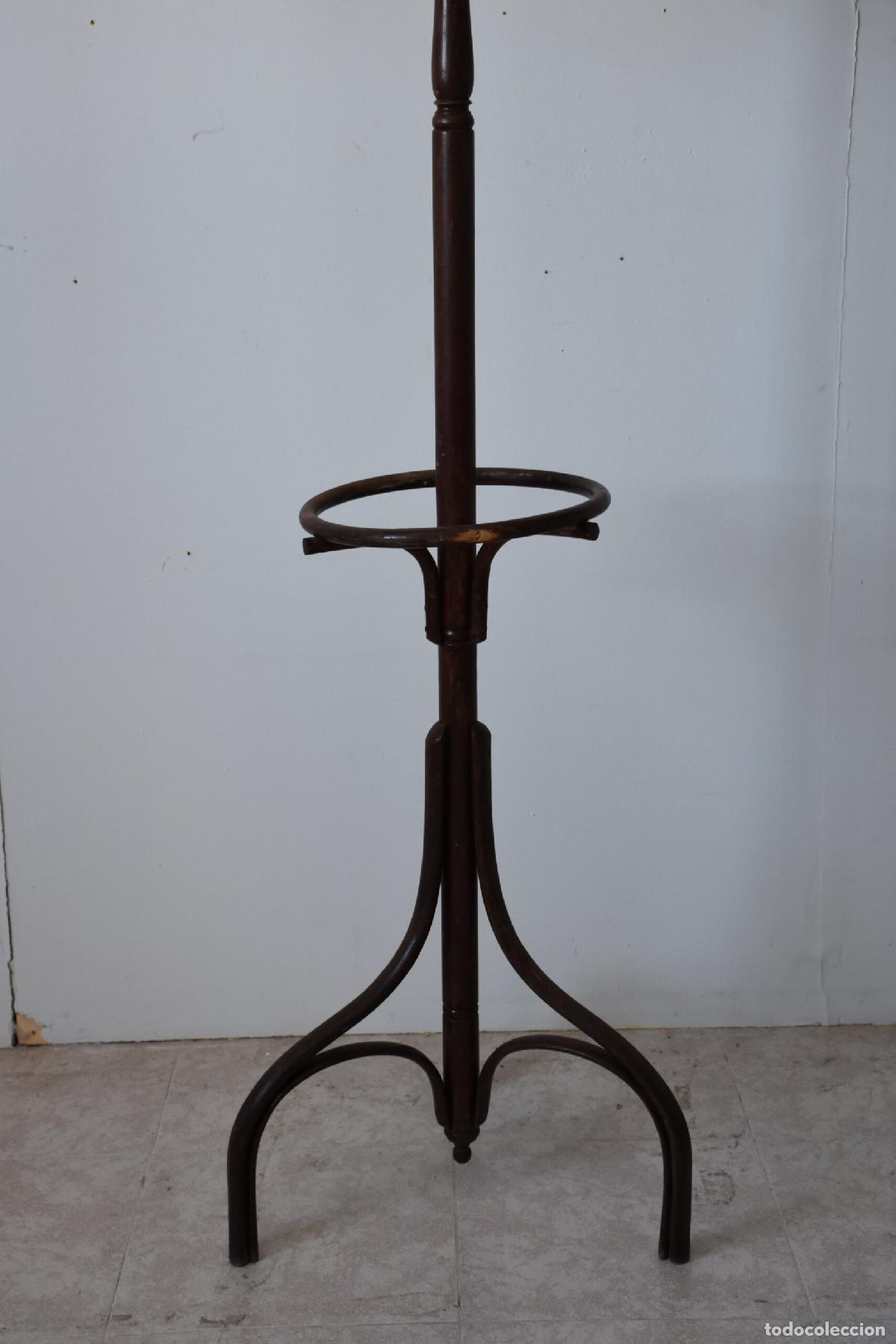 Antig&uuml;edades: Perchero antiguo de pie estilo Thonet - Foto 2