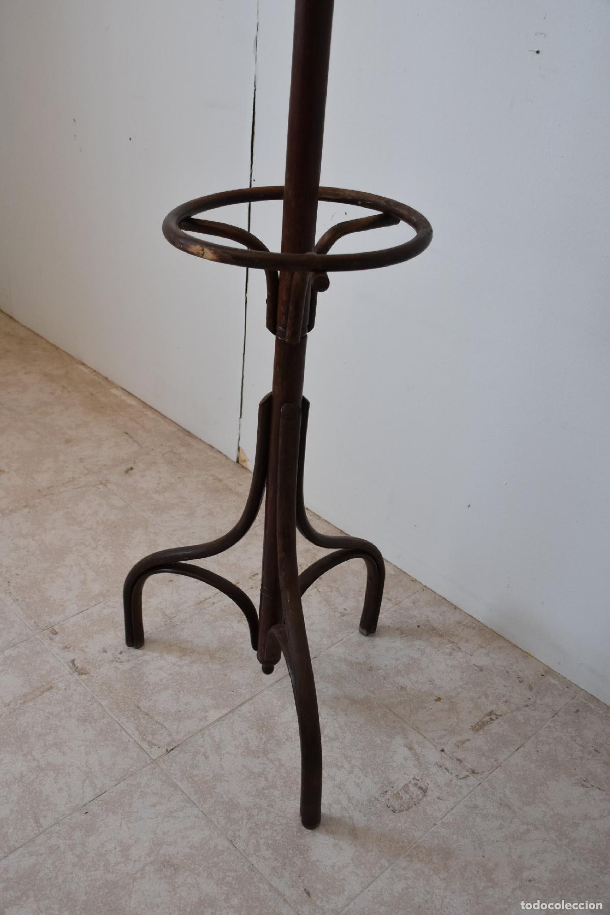 Antig&uuml;edades: Perchero antiguo de pie estilo Thonet - Foto 4
