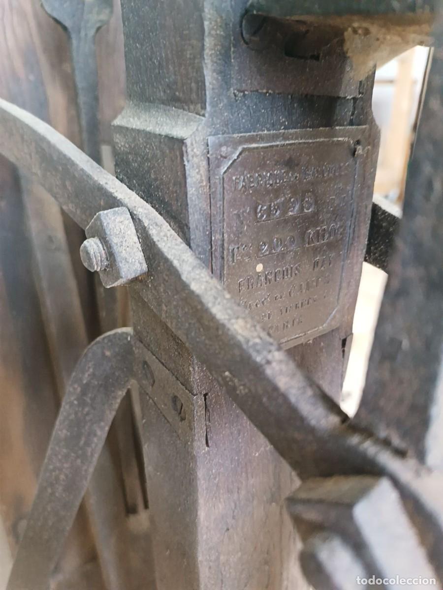 Antig&uuml;edades: Bascula de sacos antigua francesa - Foto 5