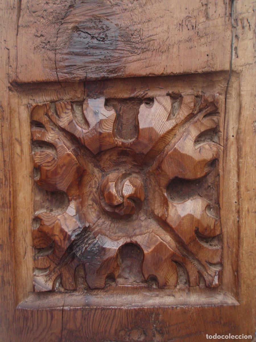 Antig&uuml;edades: FRAGMENTO DE MADERA TALLADA. SIGLOS XVI-XVII....................... CON DESCUENTO DEL 50%