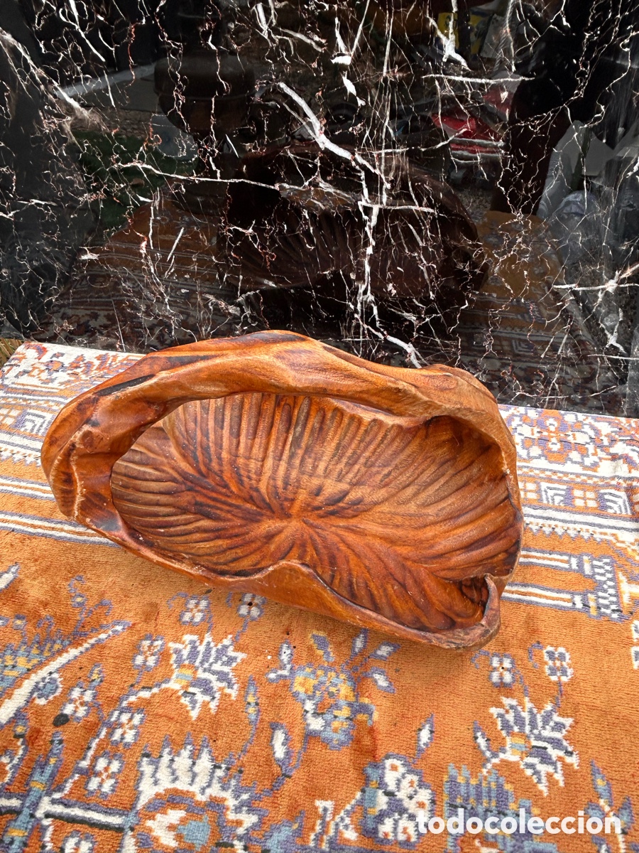 Antig&uuml;edades: cuenco o cesta decorativa de madera tallada a mano