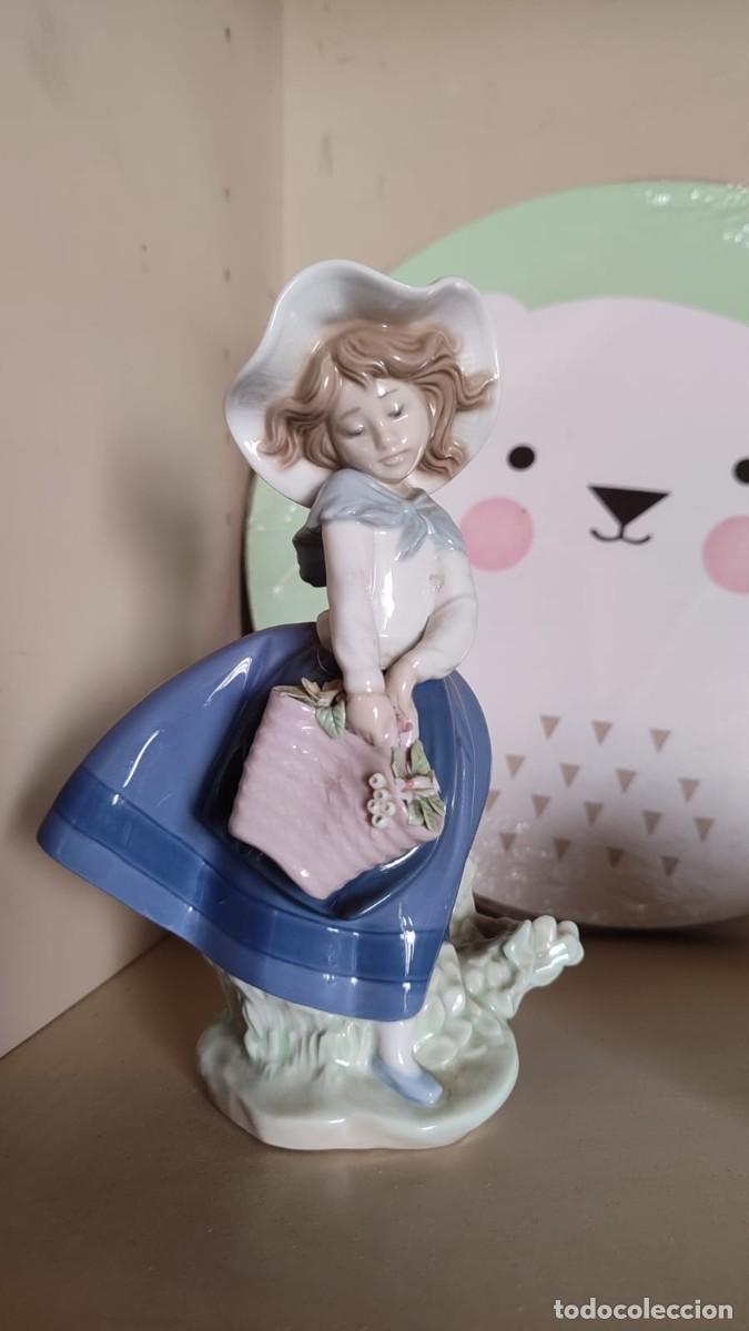 Antiguidades: Figura Porcelana Lladr&oacute; &rdquo;Linda con Capazo&rdquo; #5222