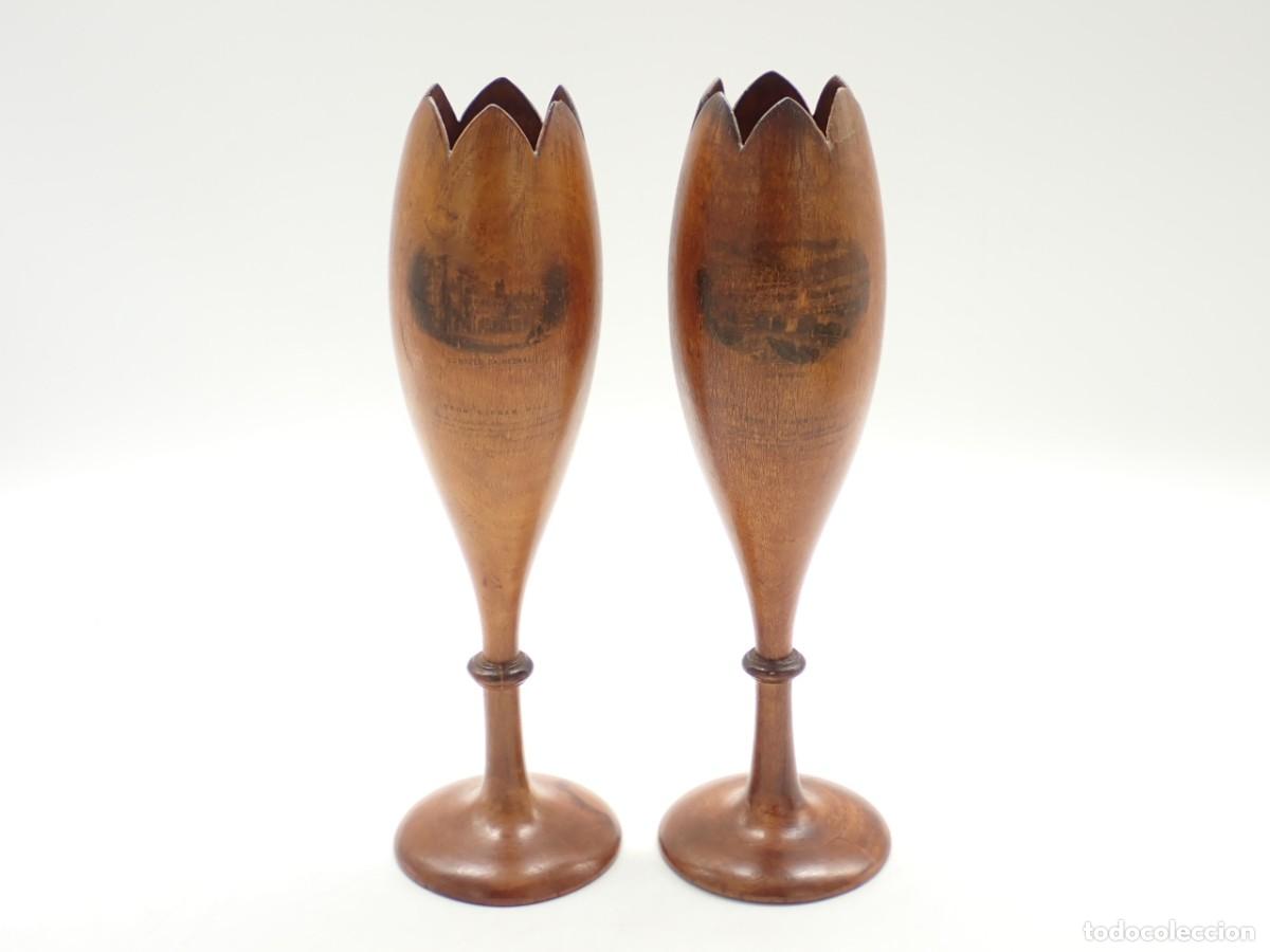Antig&uuml;edades: PAREJA DE RECIPIENTES DE MADERA, PROBABLEMENTE SPILL VASES, HECHOS EN ESCOCIA