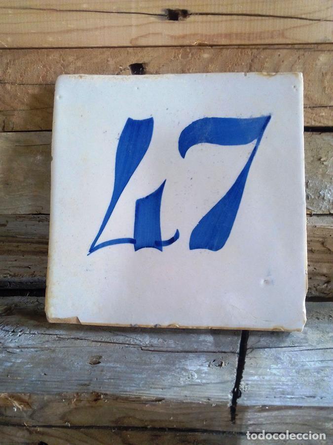 Antig&uuml;edades: Azulejo cer&aacute;mico antiguo &ndash; N&uacute;mero 47 (1950&ndash;1980)