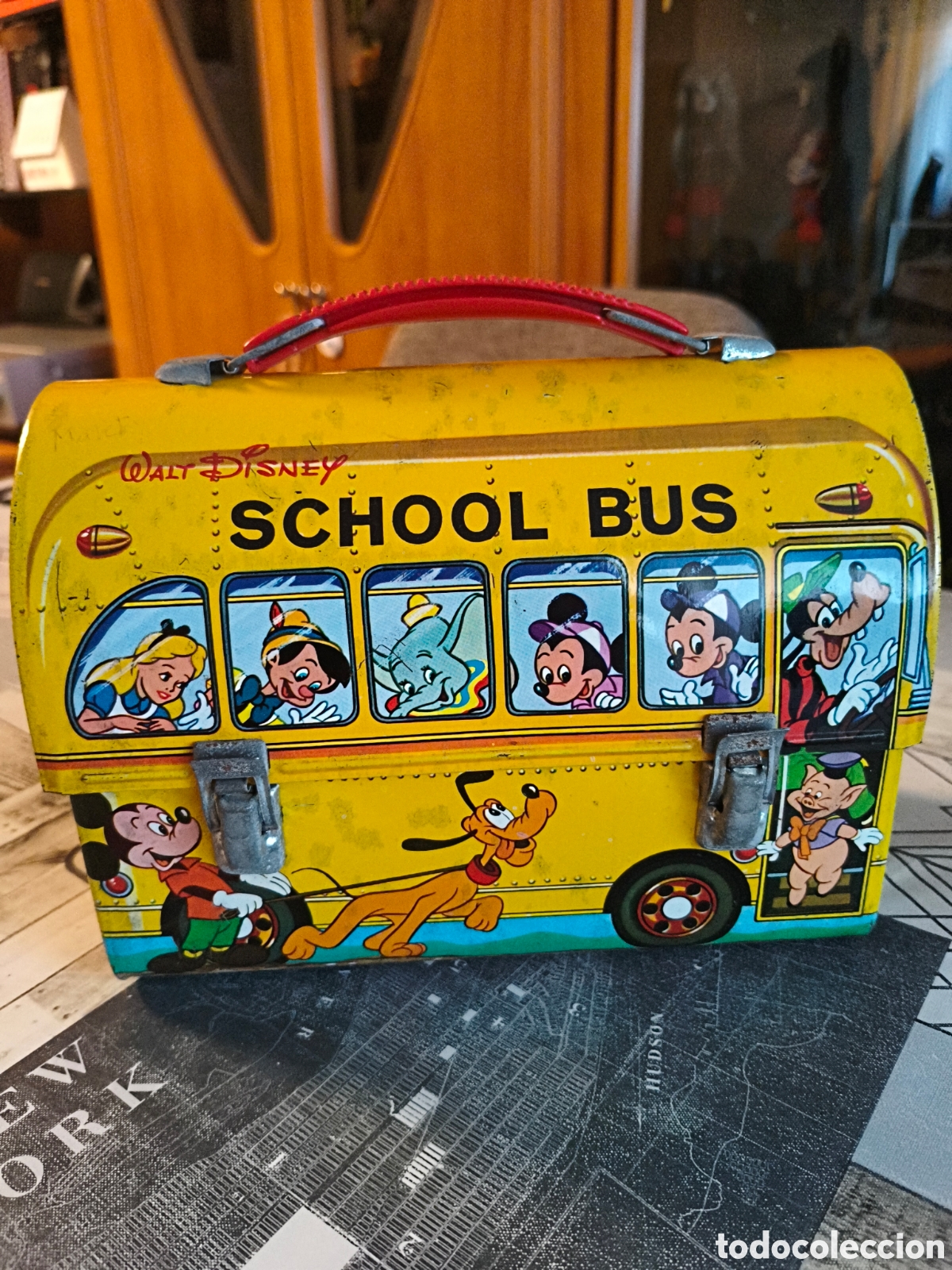 Antig&uuml;edades: Cavas sandwichera School bus de Disney