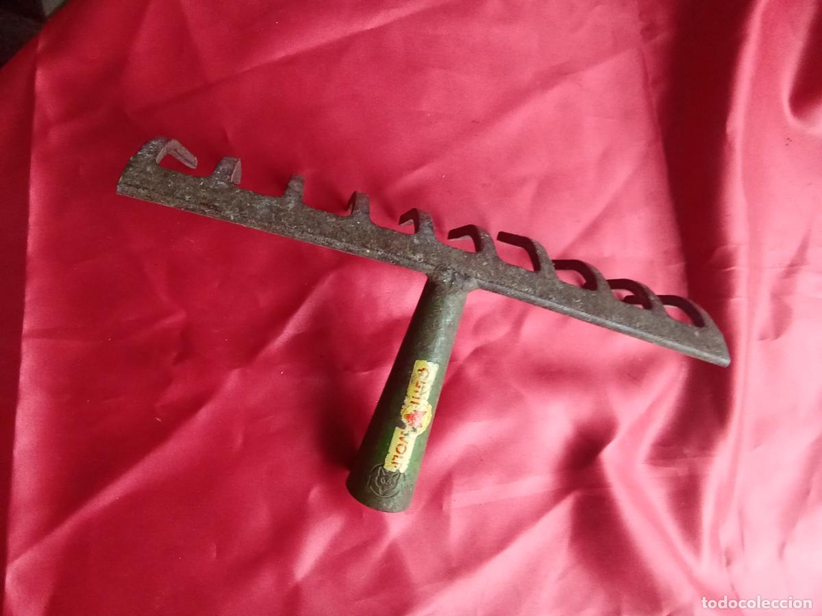 Antig&uuml;edades: Rastrillo marca wolf. Caja hierros - Foto 6