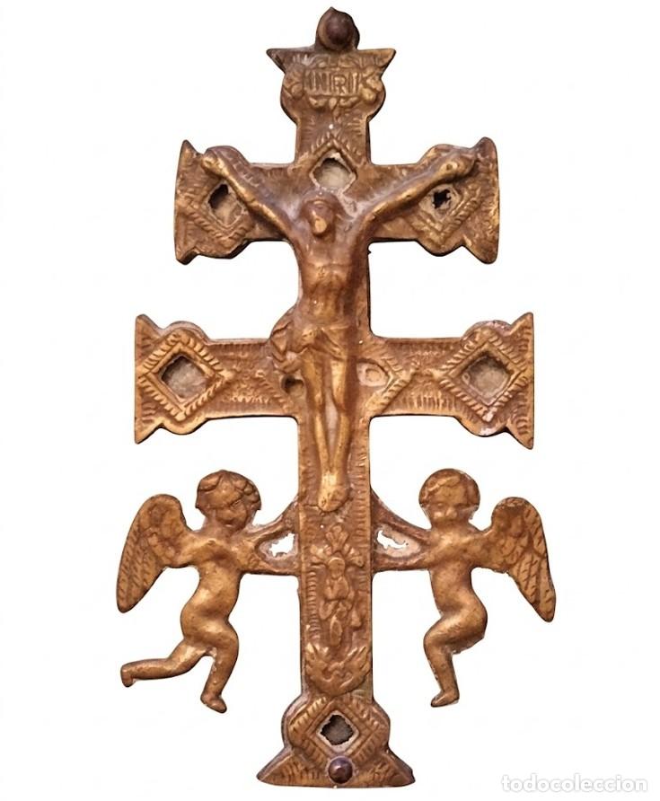 Antig&uuml;edades: ANTIGUA CRUZ DE CARAVACA CON ANGELOTES. BRONCE. ESPA&Ntilde;A. SIGLO XIX.