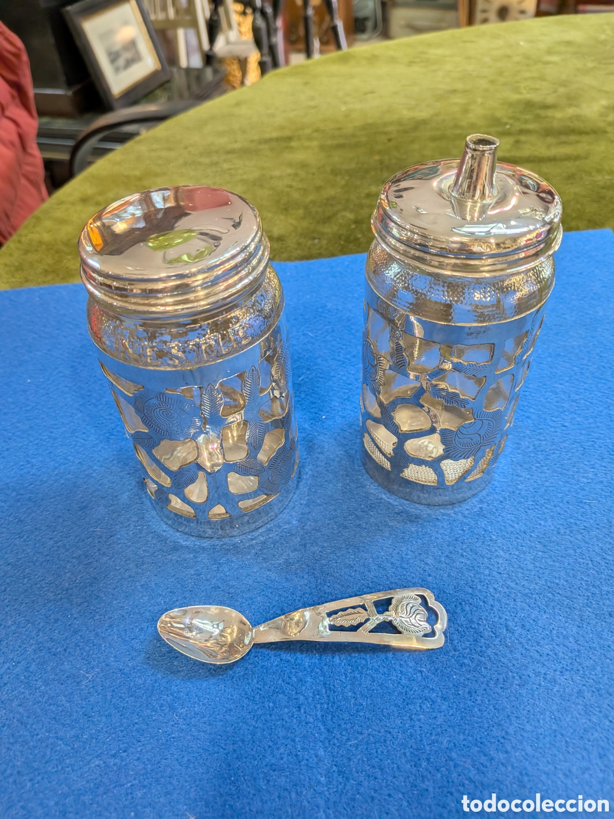 Antig&uuml;edades: Pareja de tarros de nestle, principios siglo XX. Plata. REF-5467