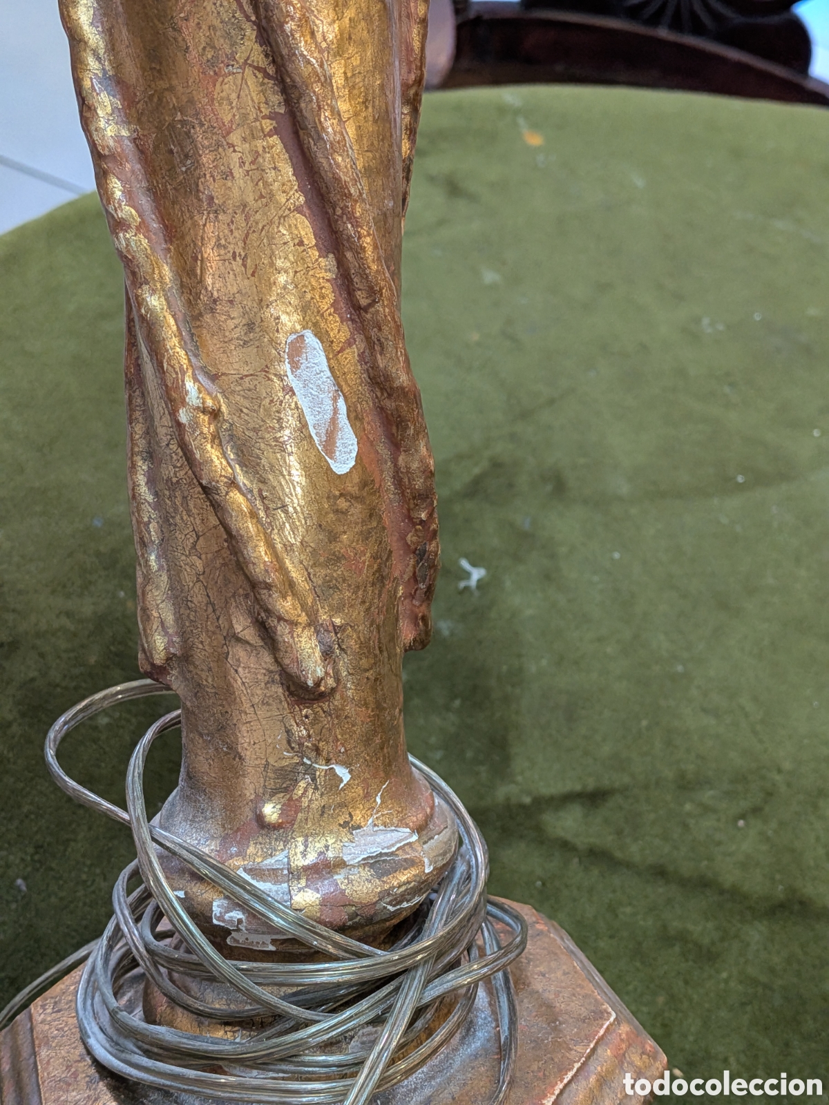 Antig&uuml;edades: Lampara de sobremesa en madera tallada dorada. REF-1904 - Foto 4