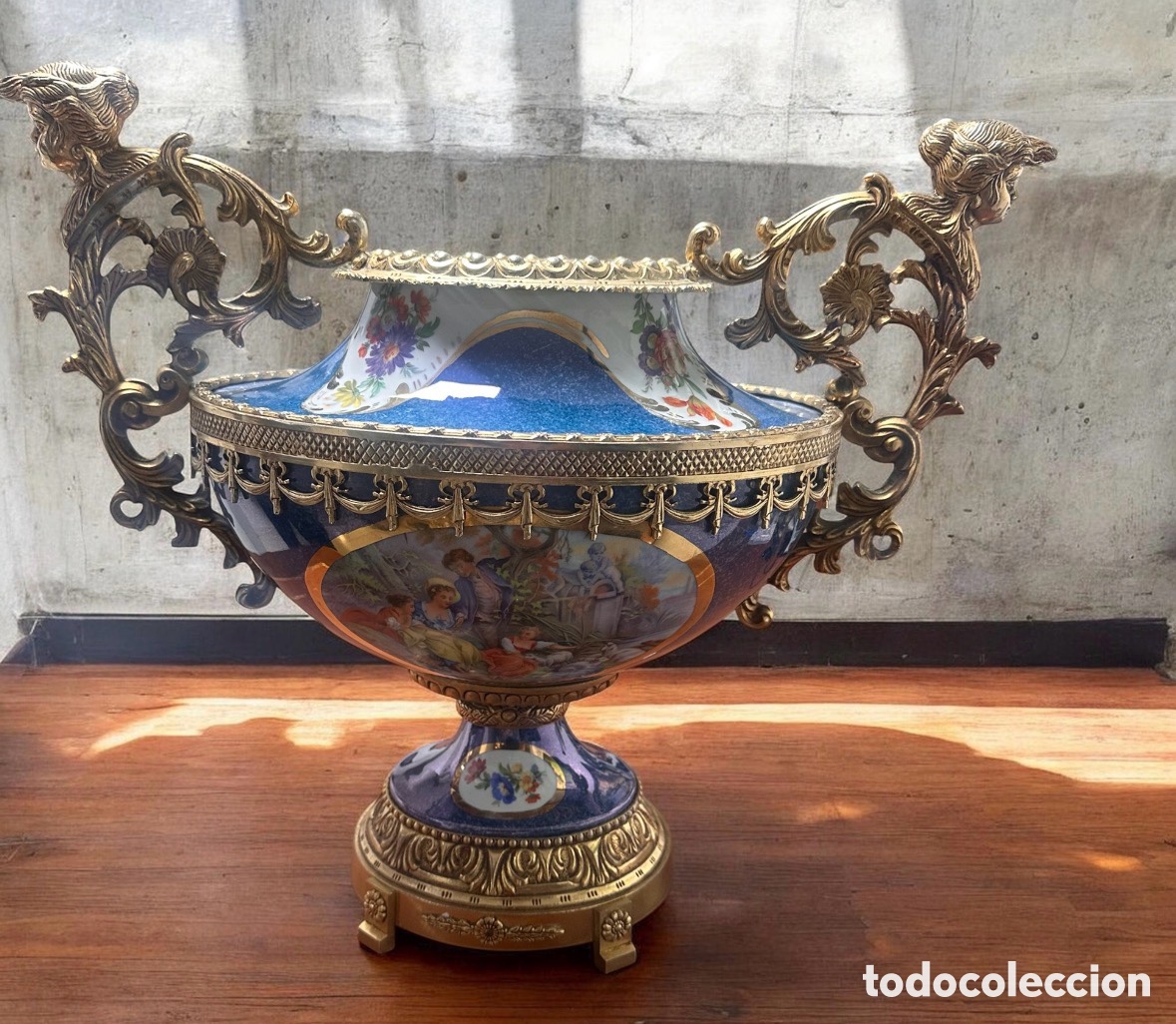 Antig&uuml;edades: Jarrones de bronce y porcelana estilo Sevres - Foto 4