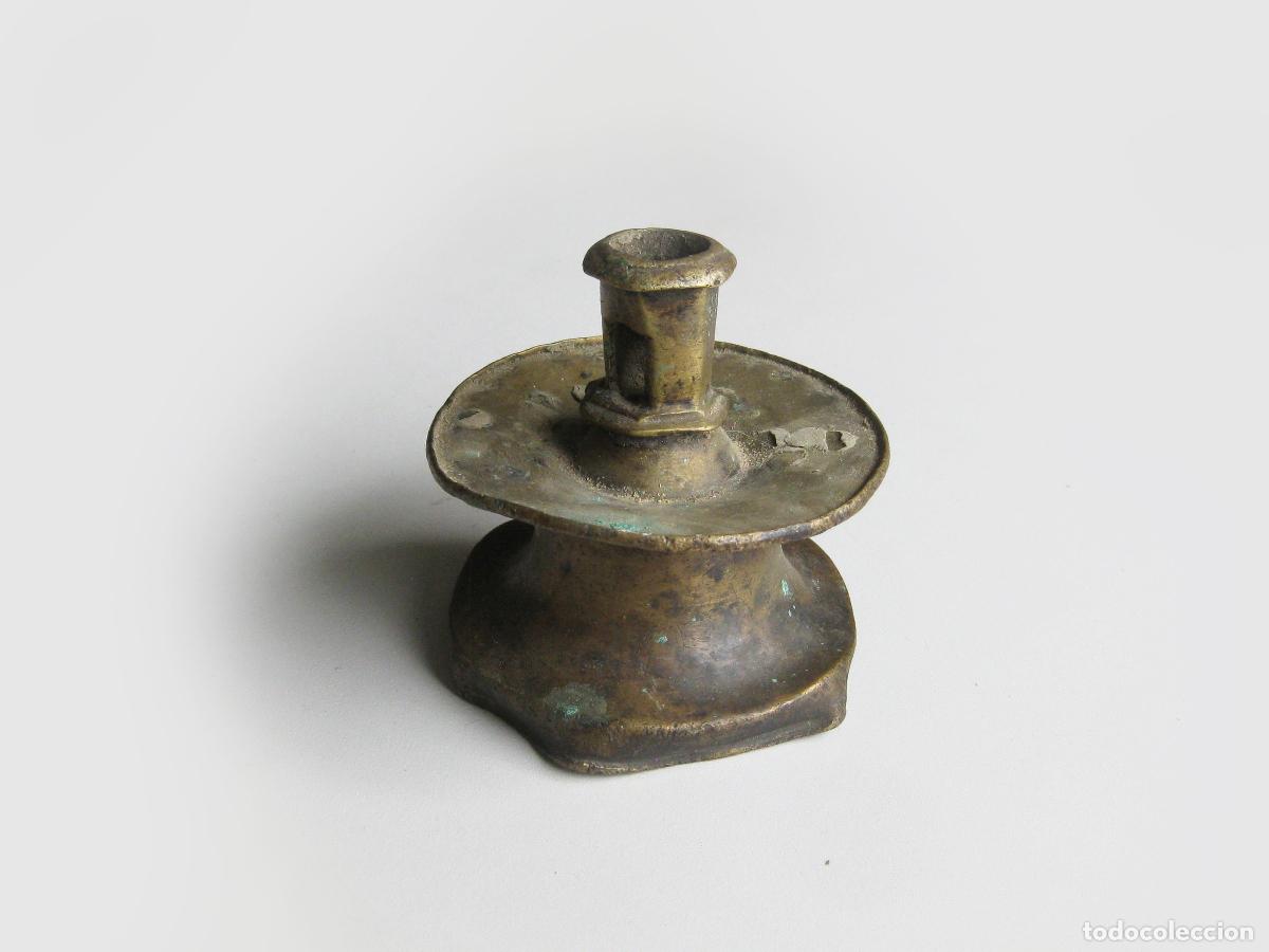 Antig&uuml;edades: CANDELERO O CANDELABRO ESPA&Ntilde;OL DE BRONCE EN MAL ESTADO. SIGLO XVI