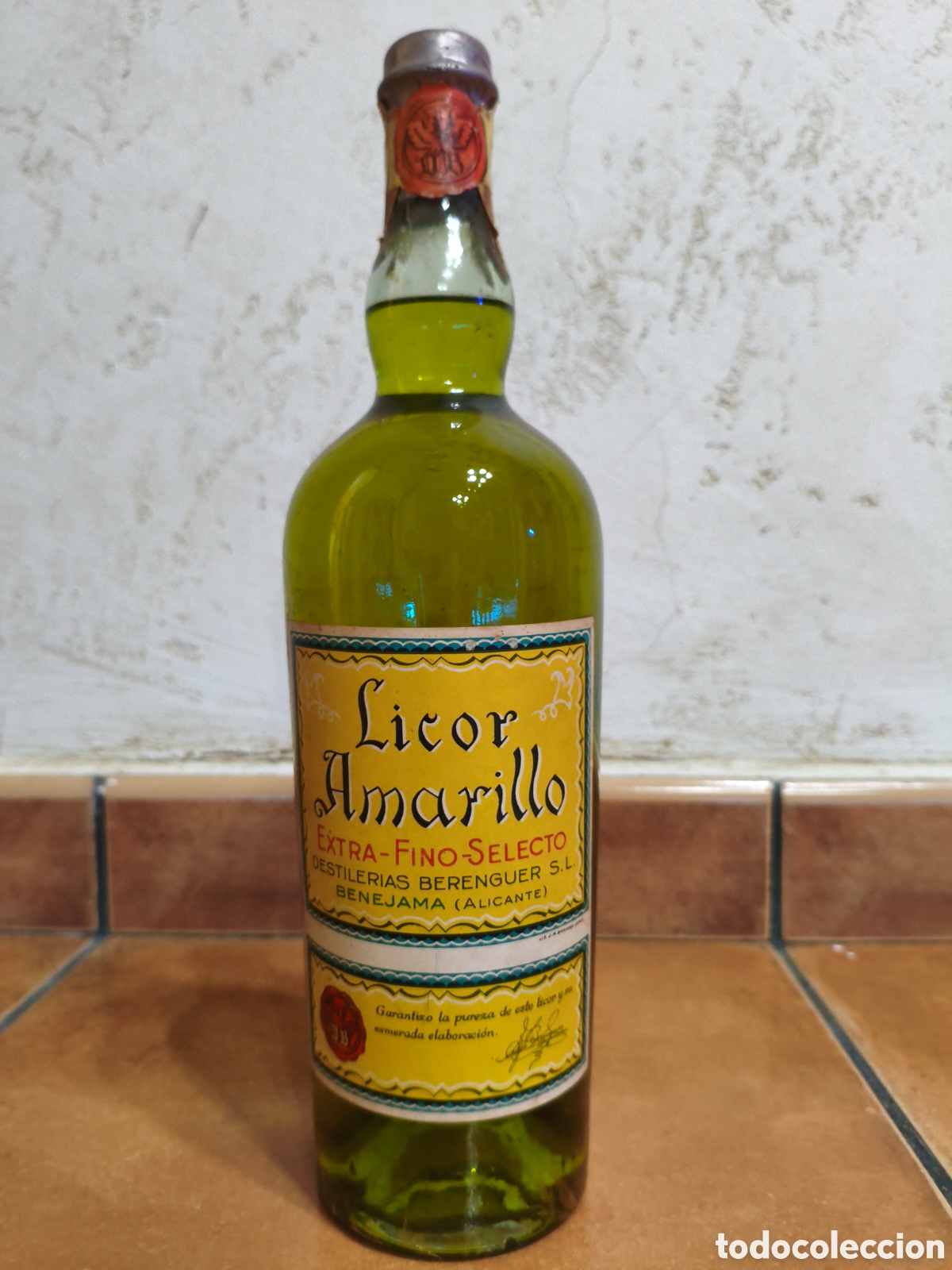 Antig&uuml;edades: Botella Licor Amarilla Berenguer