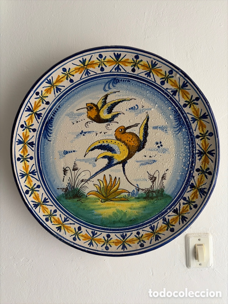 Antig&uuml;edades: Plato decorativo en cer&aacute;mica antigua