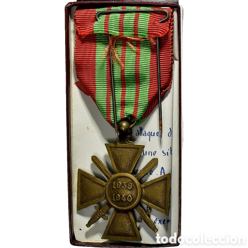 Antig&uuml;edades: Croix de Guerre 1939-45 con documentos - Foto 2