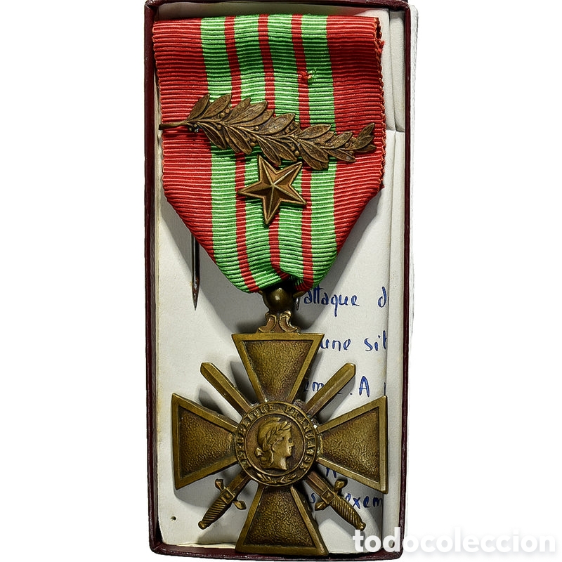 Antig&uuml;edades: Croix de Guerre 1939-45 con documentos