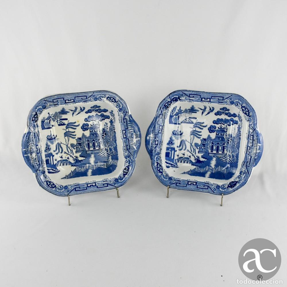 Antig&uuml;edades: Par de ta&ccedil;as / Saladeiras em faian&ccedil;a inglesa Brownfield & Son, padr&atilde;o Blue Willow