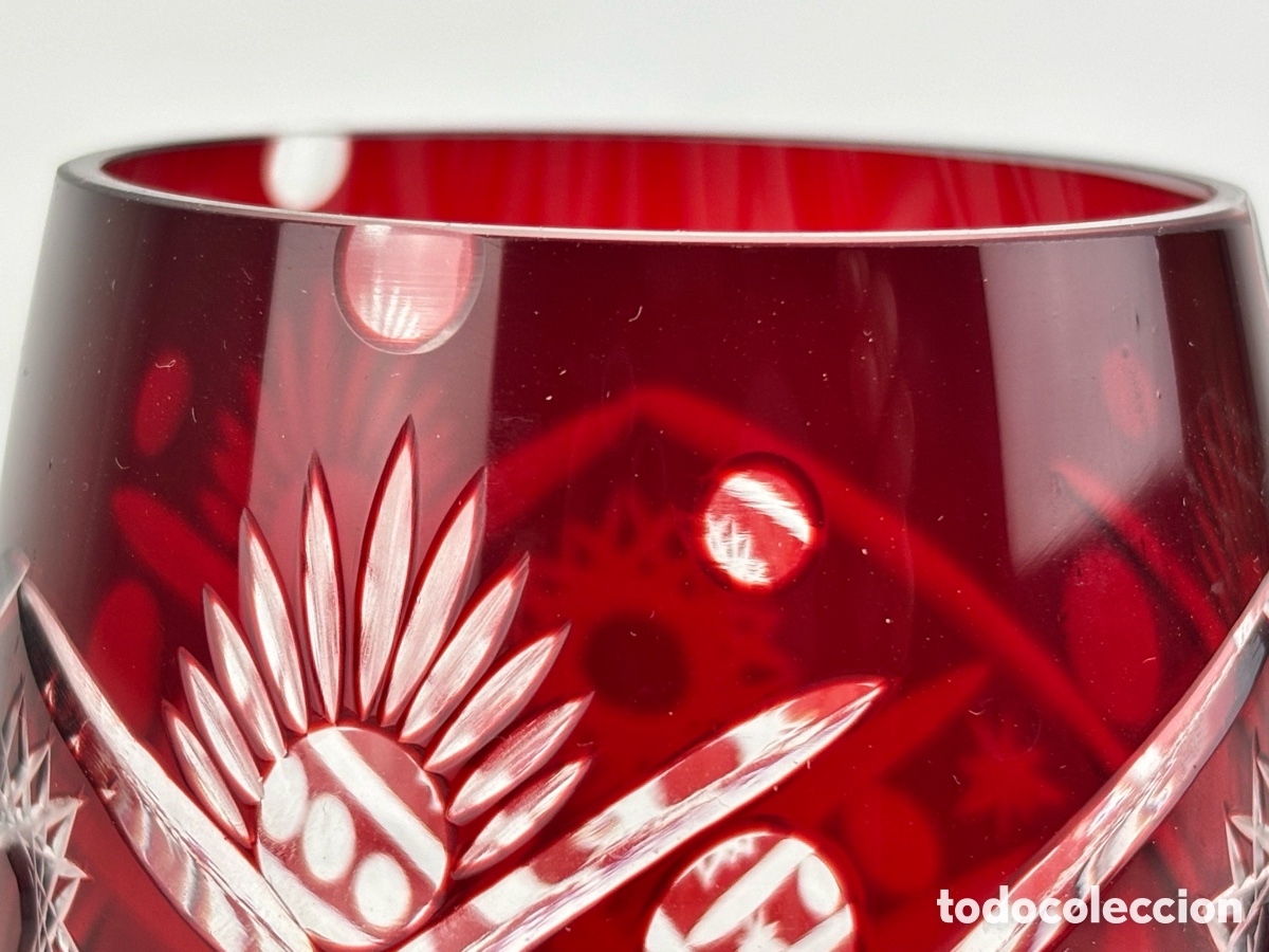 Antig&uuml;edades: VASO DE CRISTAL TALLADO COLOR BURDEOS - Foto 4