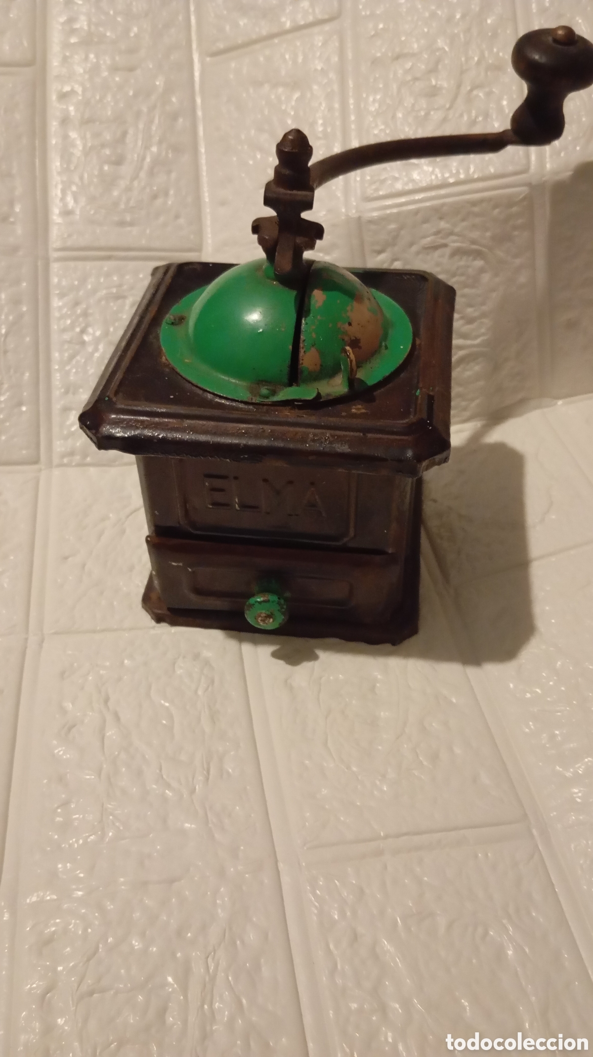 Antig&uuml;edades: Molinillo de caf&eacute; vintage ELMA