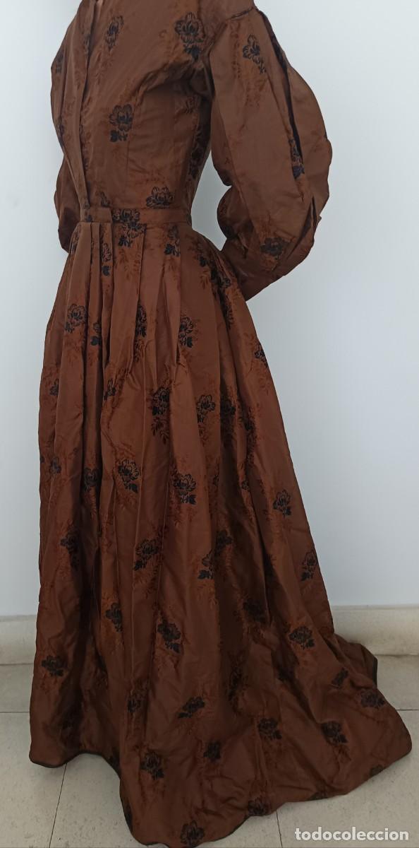 Antig&uuml;edades: Vestido original del siglo XIX &ndash; pieza hist&oacute;rica