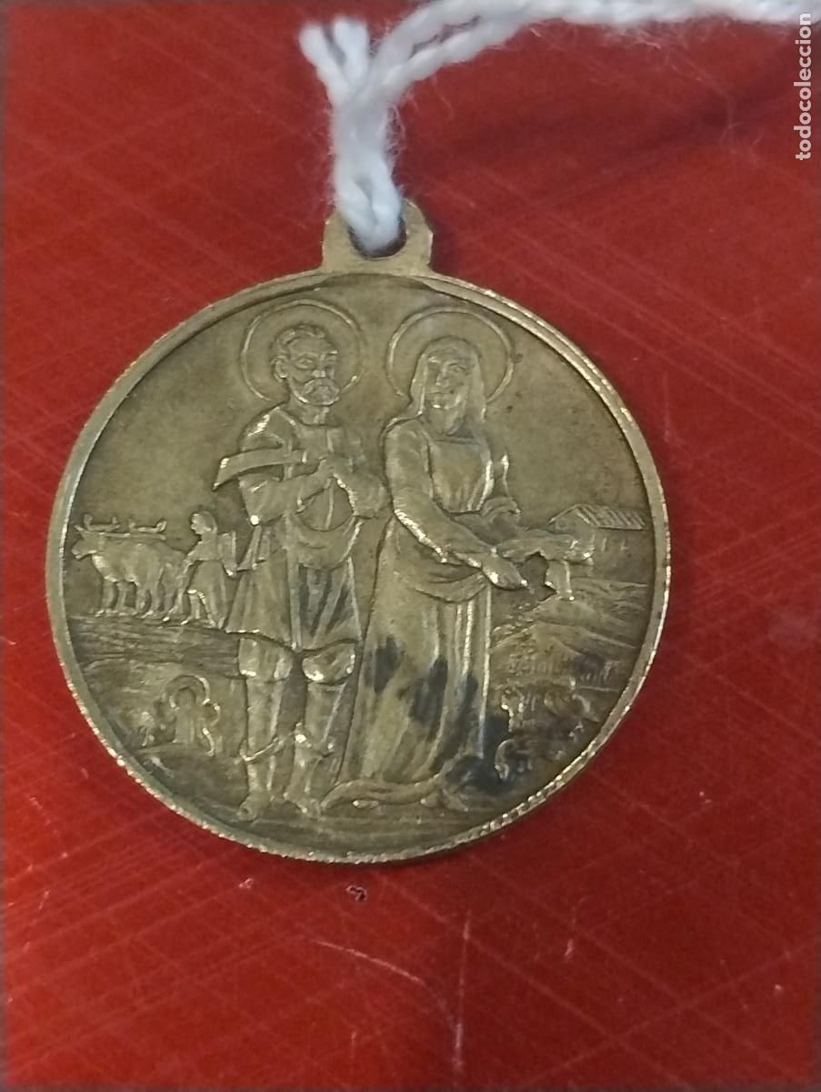Antig&uuml;edades: Antigua medalla religiosa Recuerdo de la visita a al Ermita de San Isidro en la pradera. 2,50 cm