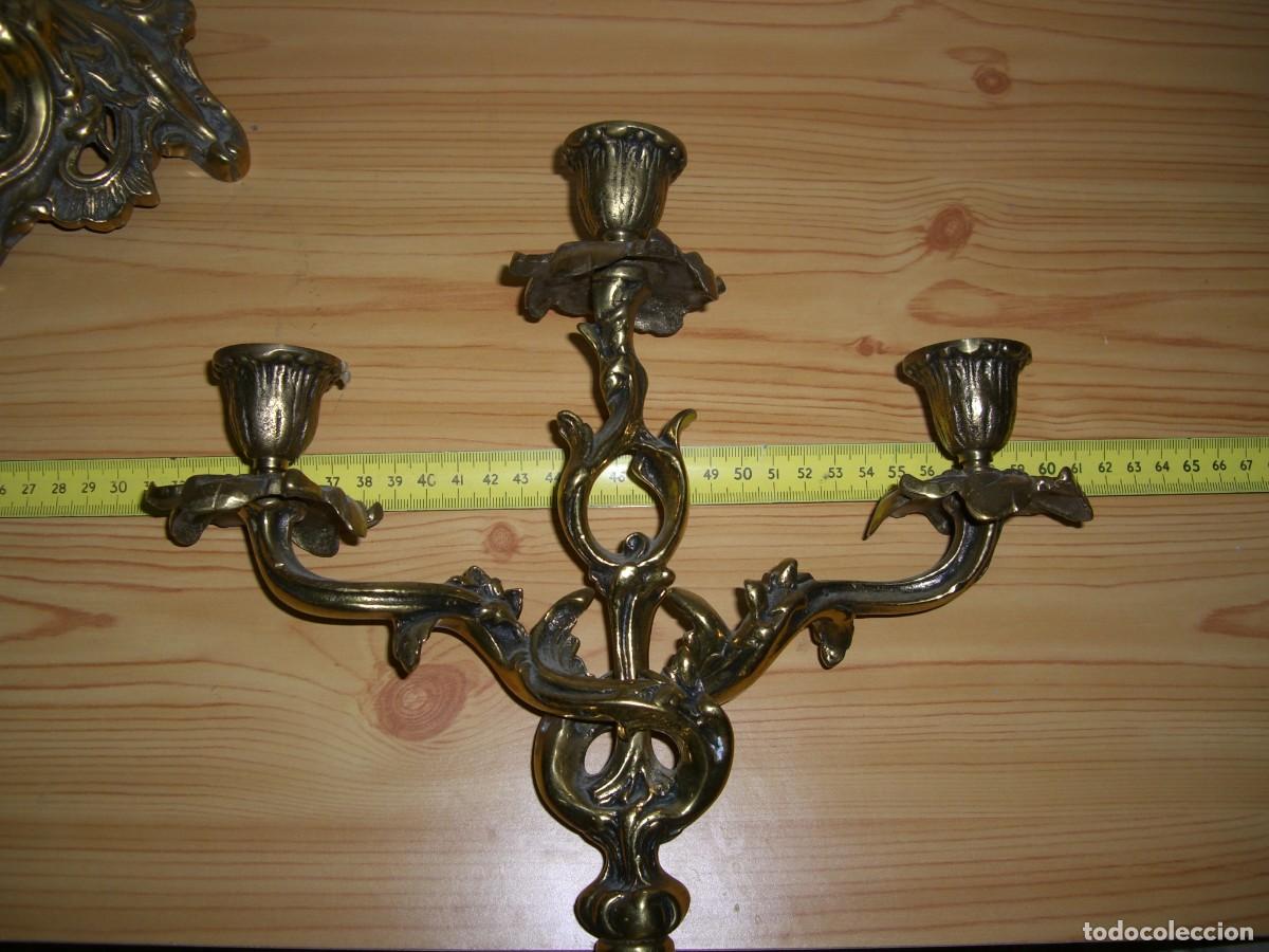 Antig&uuml;edades: PAREJA DE CANDELABROS EN BRONCE - Foto 14